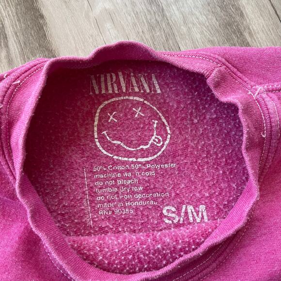 Nirvana Women’s Oversized Sweatshirt Pink Graphic Print Crewneck Pullover S/M - Picture 3 of 9